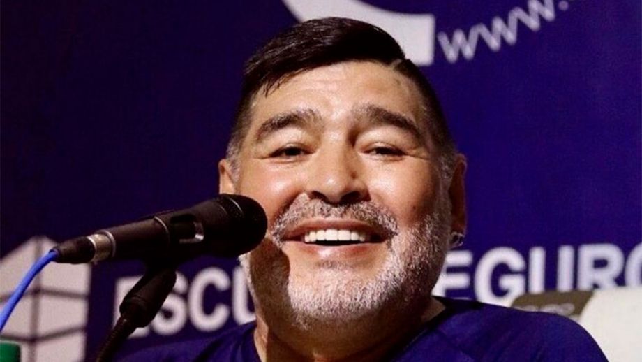 Maradona fue técnico de Gimnasia y Esgrima hasta el último tiempo de vida.-
