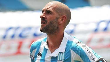 El capitán de la Academia deja la institución tras haber jugado la Copa Maradona. 