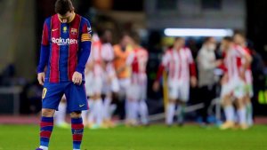 Así fue expulsado Messi en la derrota de Barcelona