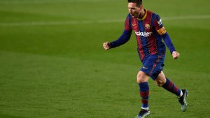 El golazo de Messi de tiro libre para Barcelona