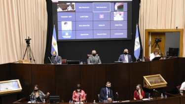 El Jurado tiene siete integrantes: 3 por el Poder Judicial, 2 legisladores, 2 representantes de los abogados y abogadas de la provincia. Foto Yamil Regules.