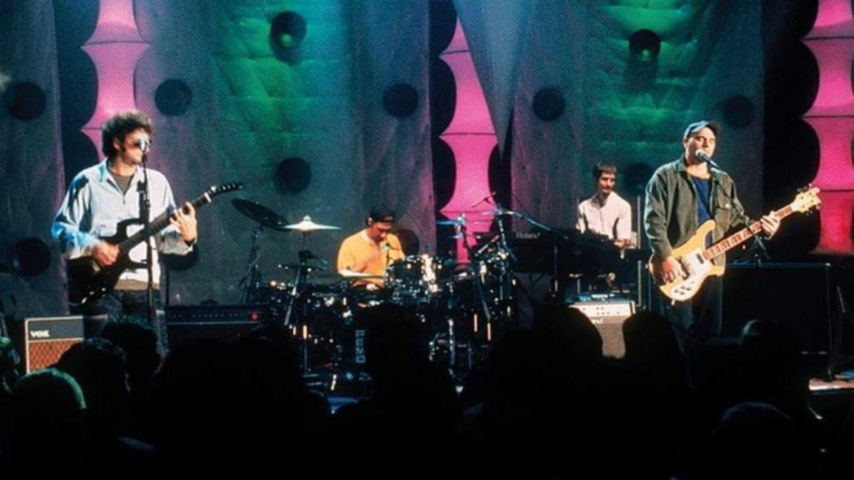 Soda Stereo hizo un "unplugged" enchufado en el ciclo de MTV.