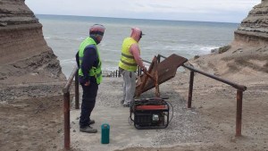 Retiraron los hierros en la playa de El Espigón ante el reclamo de veraneantes