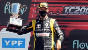 El Tanito Pernía sacó chapa en el Súper TC 2000