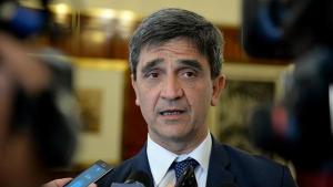 Diputado oficialista admite errores «gravísimos» de comunicación con la vacuna