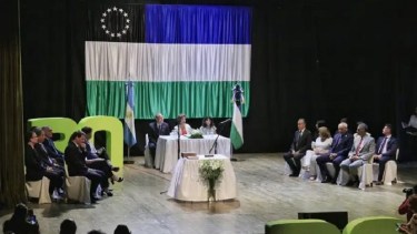 En 2019, Carreras puso en funciones a su gabinete en el Centro Municipal de Cultura. Foto: Marcelo Ochoa.