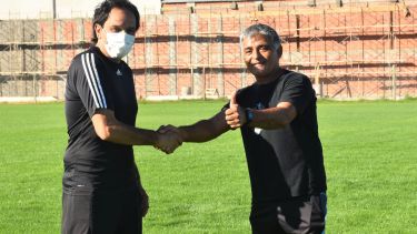 Corbalán fue presentado ayer como técnico del Albiceleste (Foto: Facebook Sol de Mayo)