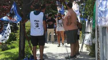 ATEN llamó a concentrar en las puertas del lugar donde se realizaron las últimas reuniones. (Archivo Gentileza).-