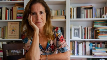 Carolina Esses habla de su nueva novela «La melancolía de los perros»