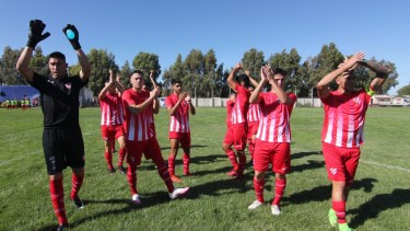 El Rojo jugará la final por el ascenso contra Bolívar el 28 de febrero en la cancha de Olimpo. (Foto: Oscar Livera)