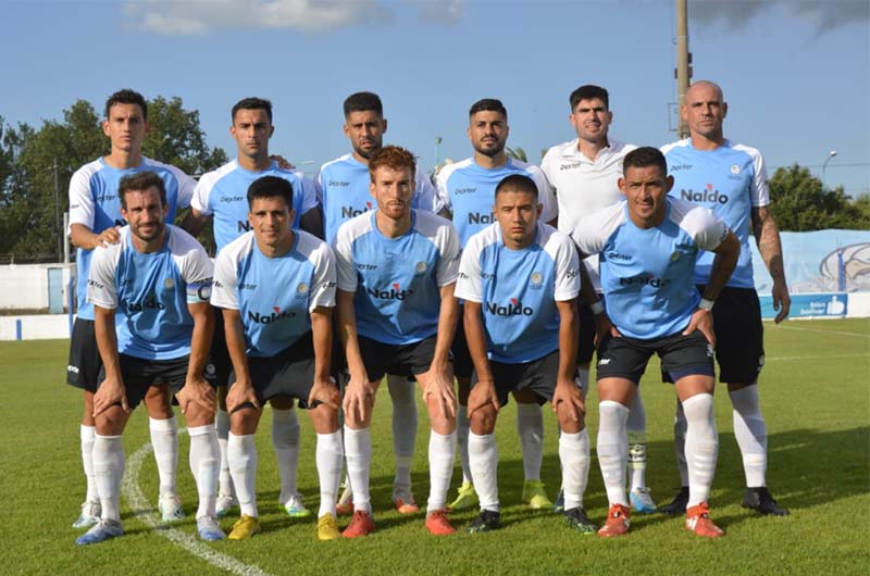 El último de abajo a la derecha es Troncoso, el delantero que pasó por varios equipos de la zona. (Foto: Prensa Bolívar)