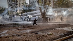 Continúan las protestas en Chile por el malabarista asesinado