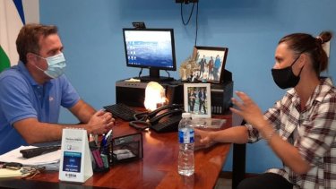 La secretaria de Seguridad Betiana Minor se reunió con el intendente Pogliano en la municipalidad. Gentileza