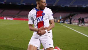 PSG goleó a Barcelona con un show de Mbappé