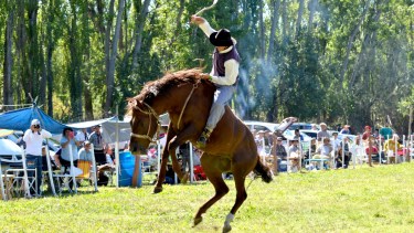 Este año no se hará la Fiesta Provincial de Gaucho en Chichinales. (Foto Néstor Salas)