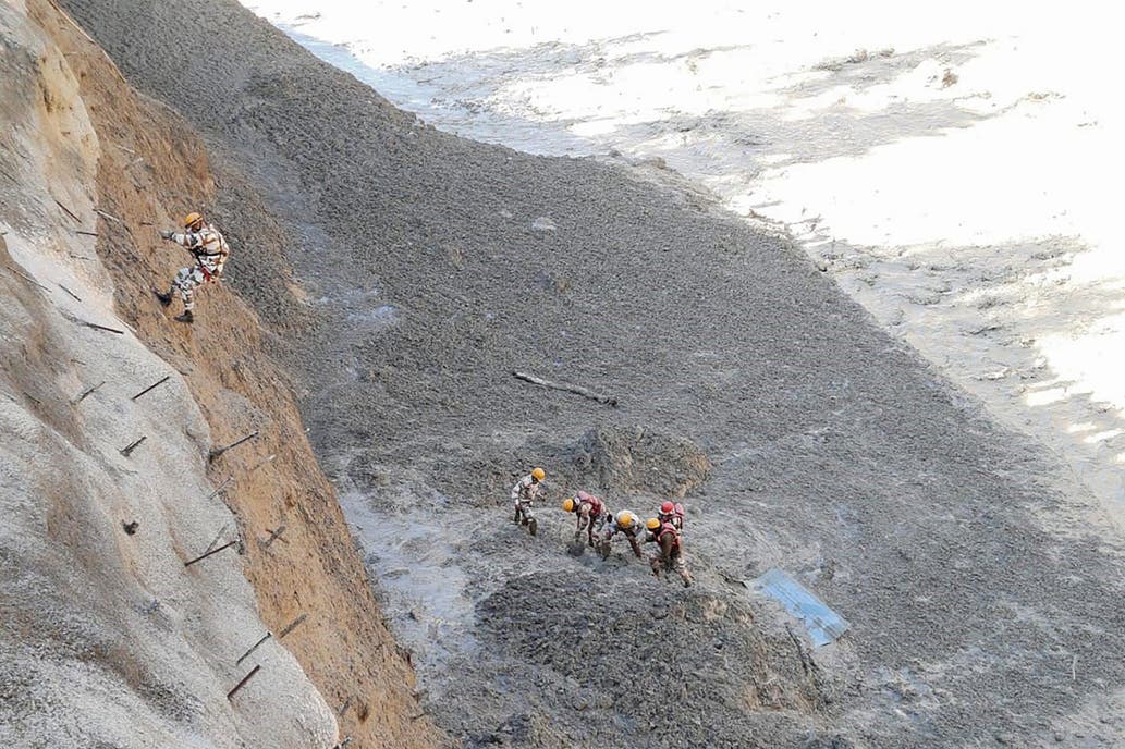 Muertos y desaparecidas en el norte de India tras rotura de un glaciar del Himalaya. Foto: gentileza AFP 