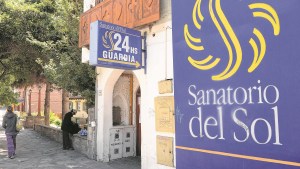 Extrabajadores del sanatorio Del Sol buscan ser incorporados en la Provincia