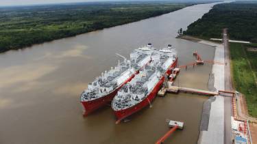 Tras la rehabilitación de Escobar, Nación estudia licitar la contratación de un segundo buque regasificador.