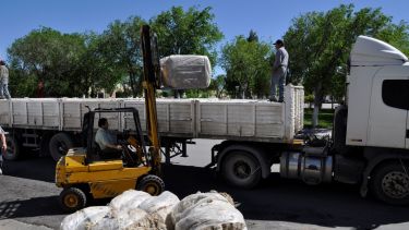 La lana que produce la Región Sur sale por la ruta nacional 23. Foto: José Mellado.