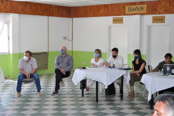 Integrantes del Ejecutivo Provincial participaron de la conformación del nuevo Directorio. Foto: José Mellado. 