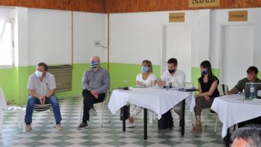 Integrantes del Ejecutivo Provincial participaron de la conformación del nuevo Directorio. Foto: José Mellado. 