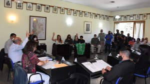 El pedido de jury contra un juez revive el conflicto político de La Angostura