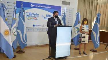 Una vez más el Municipio de Neuquén entregará kits escolares a los beneficiarios del boleto estudiantil (foto archivo Yamil Regules)