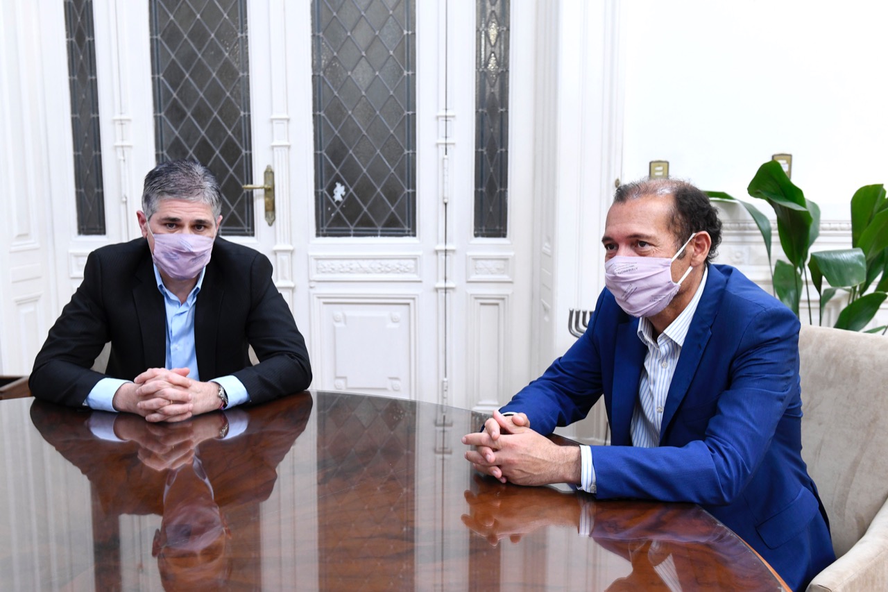El gobernador de Neuquén se reunió con Pablo González, quien asumirá como presidente de YPF.