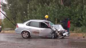 Accidente fatal sobre Ruta 7 en Chañar: murieron los ocupantes del Corsa