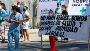 Trabajadores del hospital de Roca reclamaron por un reconocimiento salarial