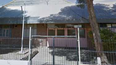 La escuela de Senillosa sufrió ya dos robos . Foto: Captura Street View