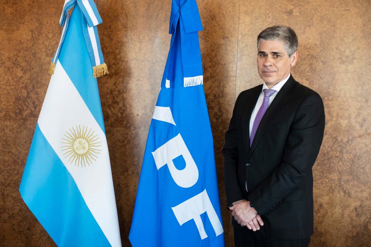 El nuevo presidente de YPF destacó la importancia de la iniciativa anunciada por Fernández.