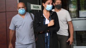 «Mi papá se fue en paz y agarrado de la mano de mi mamá», dijo Zulemita Menem