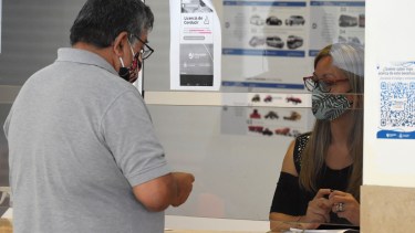 La renovación de licencias de conducir tendrá un plus por pandemia de 150 pesos (foto Florencia Salto)