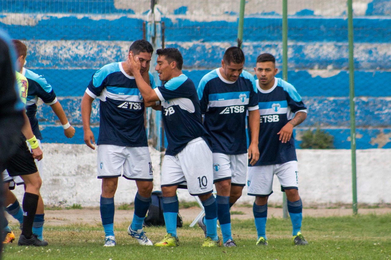 La Amistad ganó y confía en clasificar el miércoles contra Alianza. (Foto: Marcelo Martínez)
