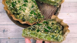 Tarta integral con relleno de brócoli