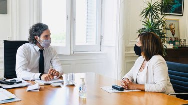 La gobernadora de Río Negro, Arabela Carreras, se reunió con el jefe de Gabinete de la Nación, Santiago Cafiero.