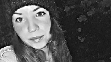 Guadalupe Curual fue asesinada en la vía pública por su expareja en Villa La Angostura. Foto: archivo