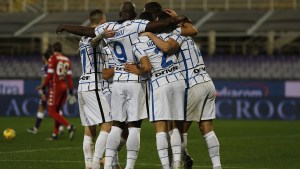 Inter ganó y lidera la liga de Italia por unas horas