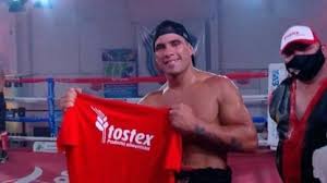 Lemos retuvo su título latino con un nocaut técnico