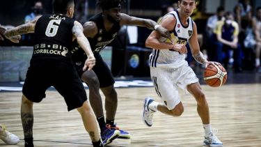 El experimentado jugador hace de las suyas en la elite del básquet nacional. Foto: LNB