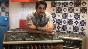 Se consigue en Neuquén: eligen la cocina diseñada por un rosarino como la mejor del mundo