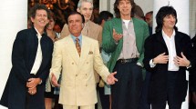 Imagen de Menem y figuras internacionales: pizza con los Stones y al balcón con Madonna