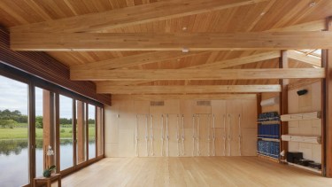 Descubrió el yoga en Bariloche y hoy tiene uno de los mejores retiros espirituales del mundo