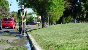 Se realizó la licitación publica de barrido para las calles de Viedma y El Cóndor
