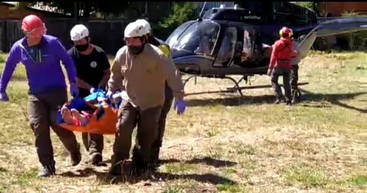 Los rescatados el sábado tenían heridas de distinta consideración y fueron trasladados en helicóptero a San Martín (Parque Nacional Lanín)