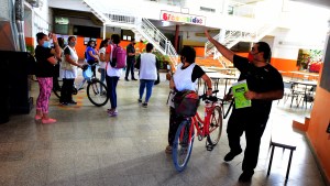 Dilema en Río Negro: ¿Qué pasará con los alumnos si el maestro no vuelve?