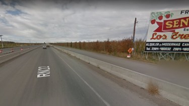 El accidente ocurrió a pocos metros del ingreso a Huergo. (Foto archivo)