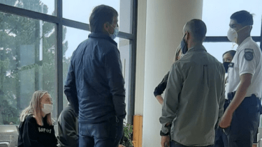 El incidente se generó en la sala de pre embarque del aeropuerto de Bariloche. Foto: gentileza