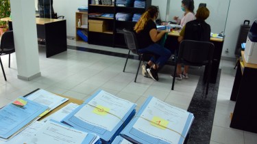 El personal se enteró que desde el lunes empiezan a emitir órdenes compartidas. Foto: Marcelo Ochoa.